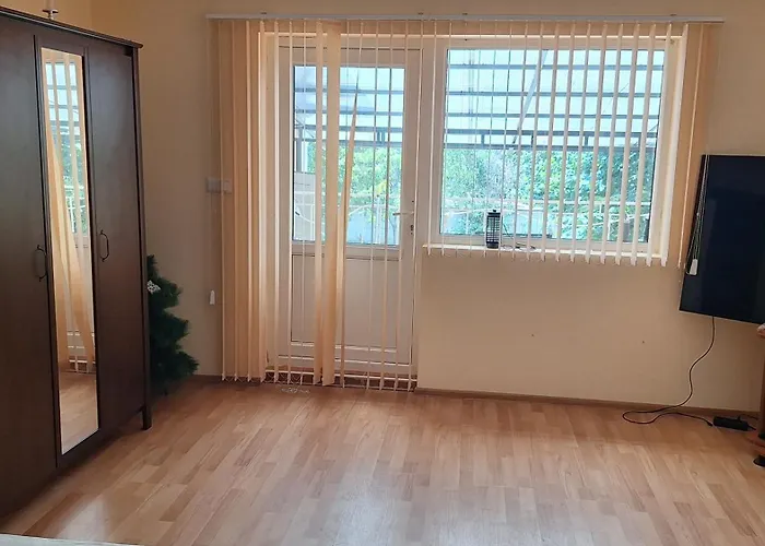 Only 4 Minutes From The Sea By Car Apartment Varna